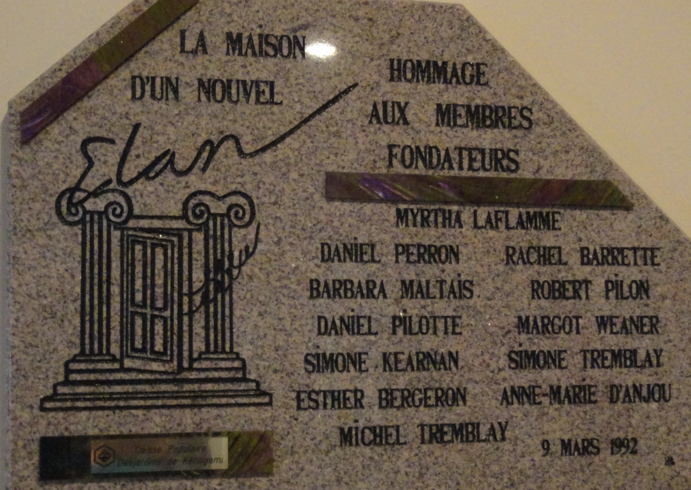 Plaque-membres-fondateurs.jpg